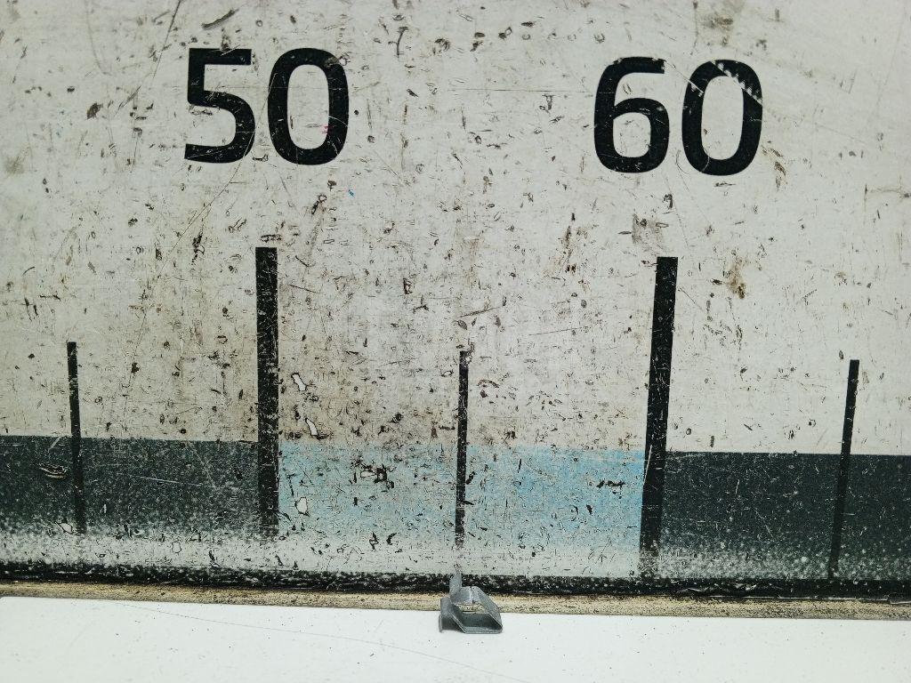 Крепеж 4A0867276B VAG
