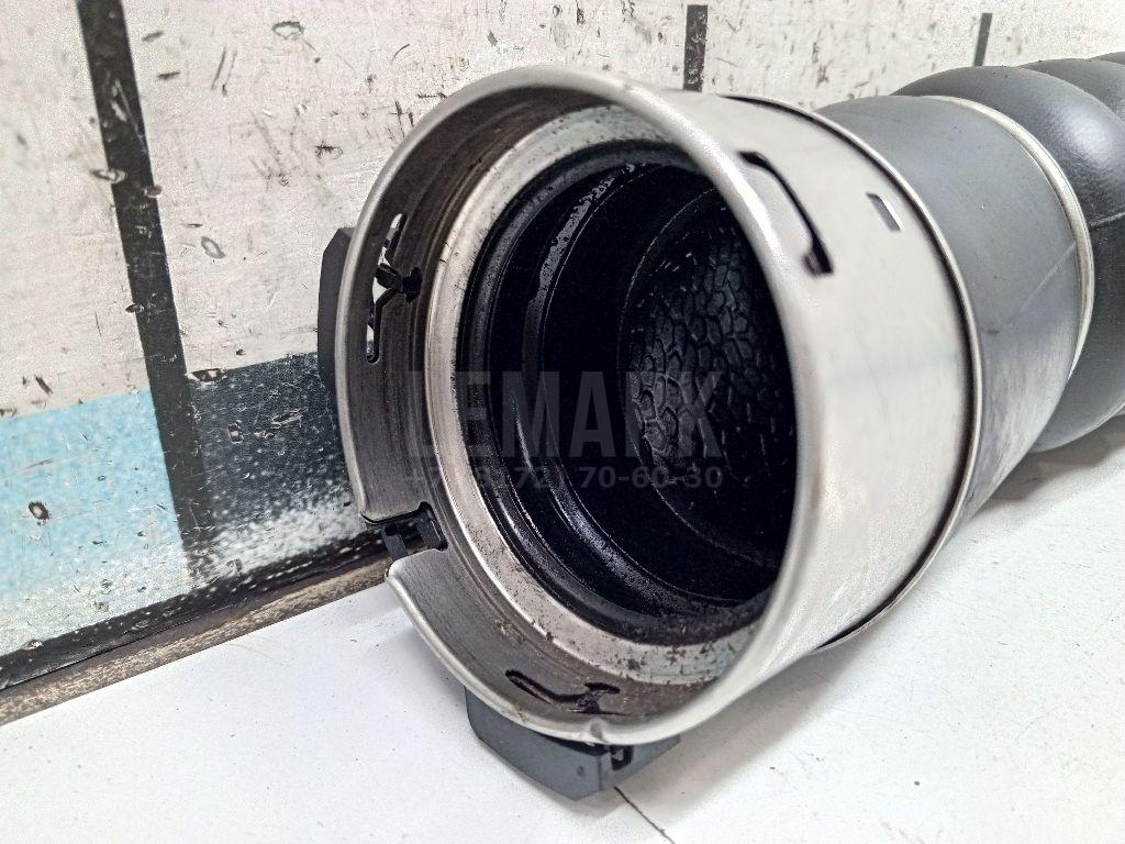 Патрубок интеркулера для  BMW 5-serie G30/G31/F90 2017-2023