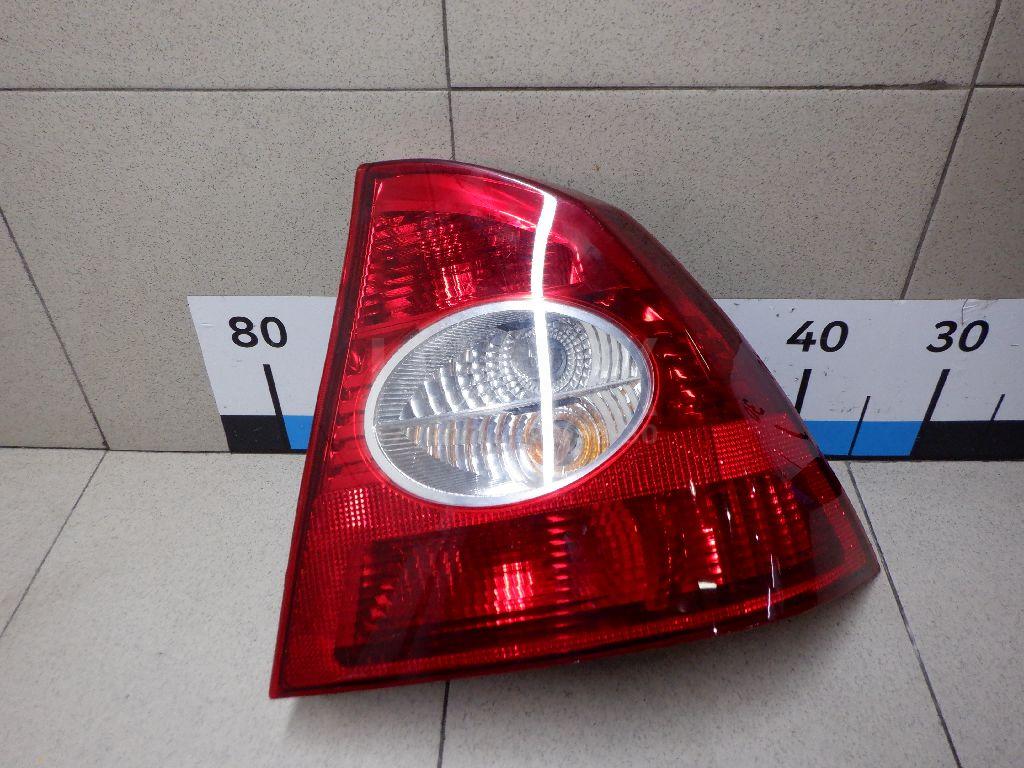 Фонарь задний правый 1333832 Ford