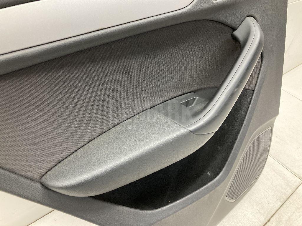 Обшивка двери задней правой для  BMW X4 G02 2018