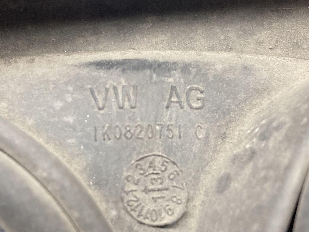 Уплотнитель (внутри) для  Audi A6 [C6,4F] 2004-2011