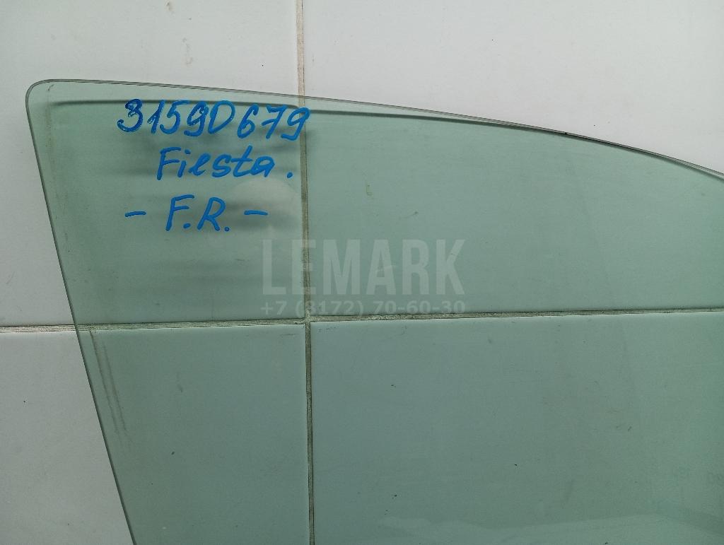 Стекло двери передней правой для  Ford Focus II 2005-2008