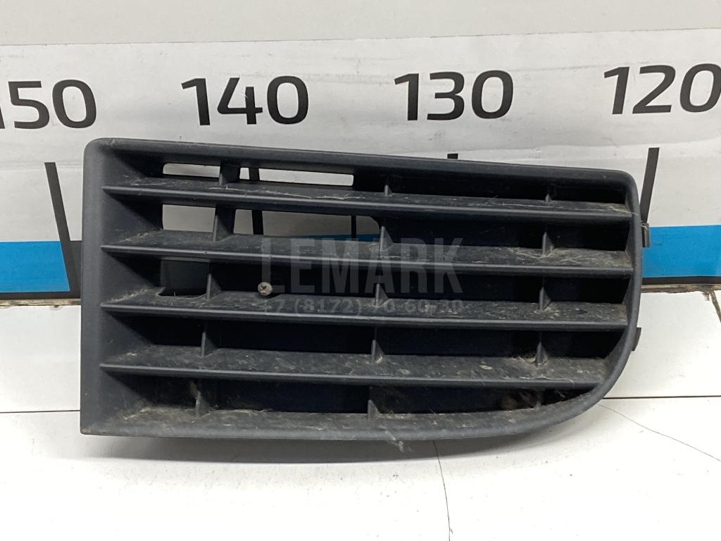 Решетка в бампер правая 1K08536669B9 VAG