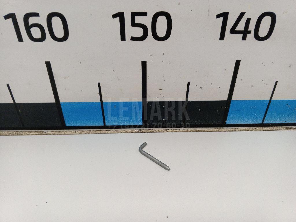 Петля бардачка 1384756 Ford