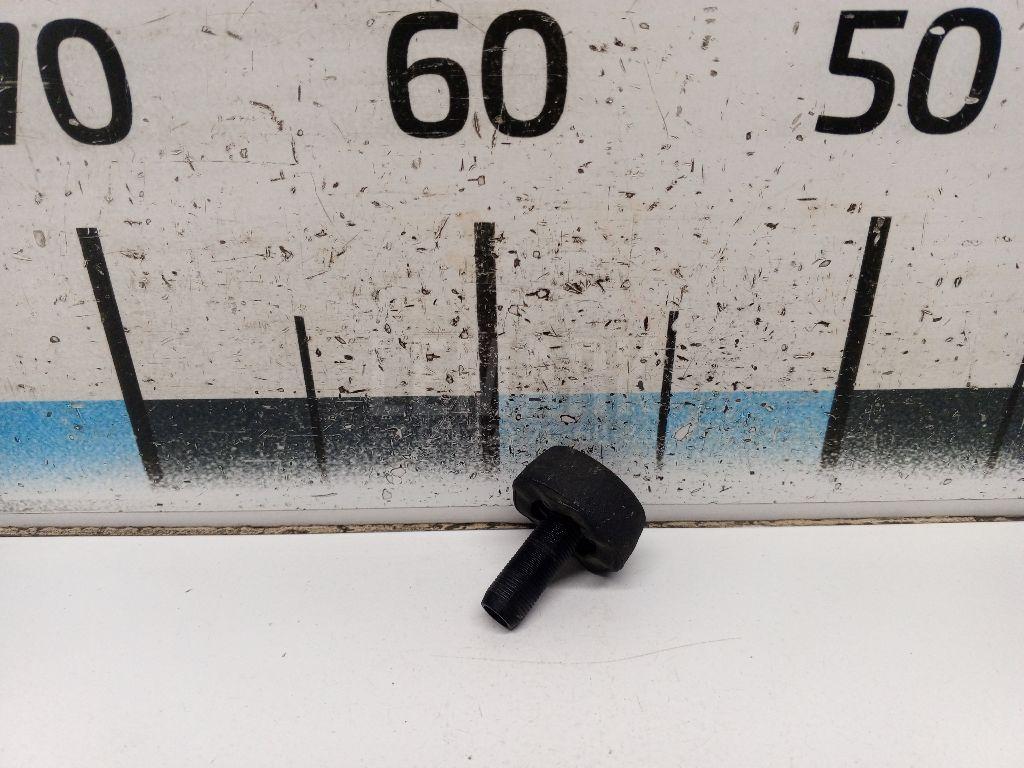 Отбойник капота 1758504 Ford