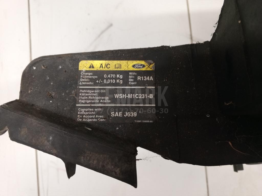 Панель передняя для  Ford Fiesta 2001-2008