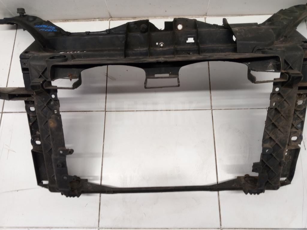 Панель передняя для  Ford Fiesta 2001-2008
