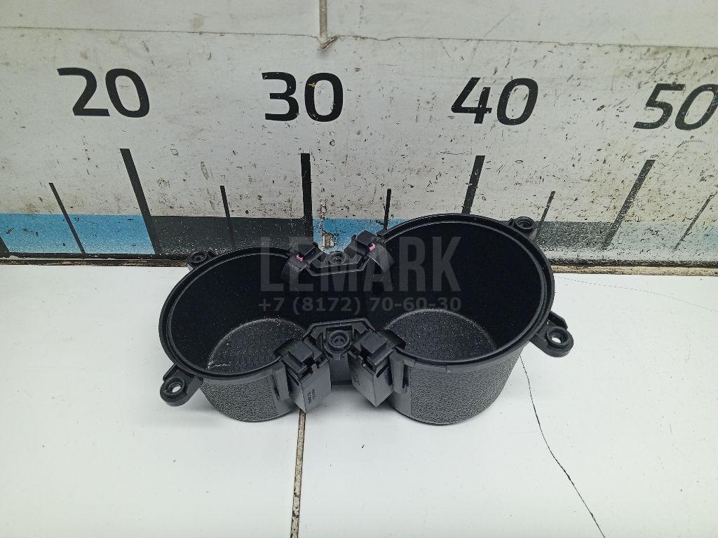 Подстаканник 84670D70004X Hyundai-Kia
