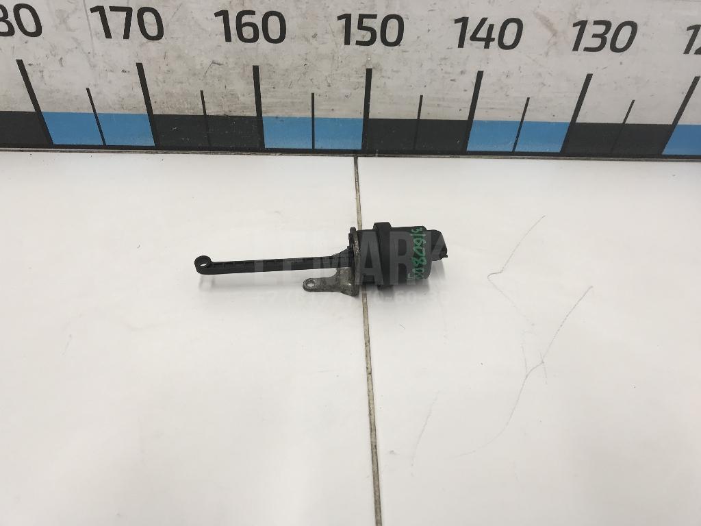 Клапан вакуумный 55573459 GM