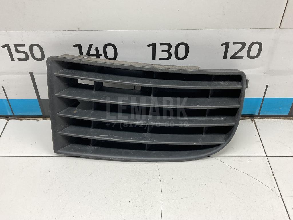 Решетка в бампер правая 1K08536669B9 VAG