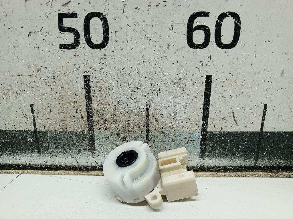 Группа контактная замка зажигания 8445012200 Toyota