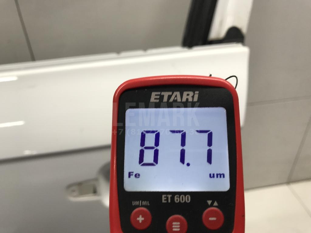 Накладка двери передней левой