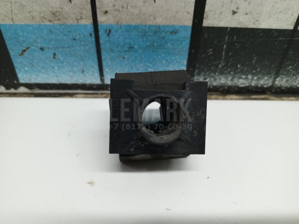 Подушка радиатора для  BMW X5 E70 2007-2013