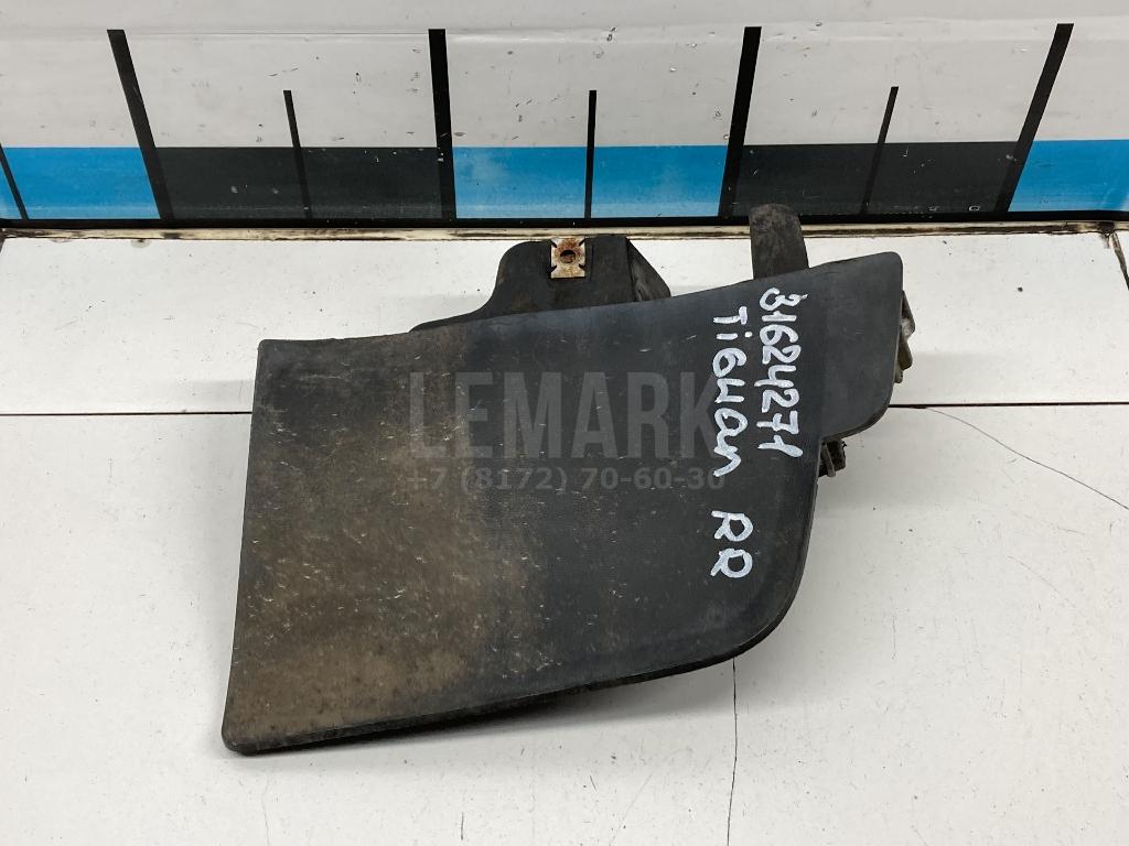 Брызговик задний правый 5N0854856A9B9 VAG