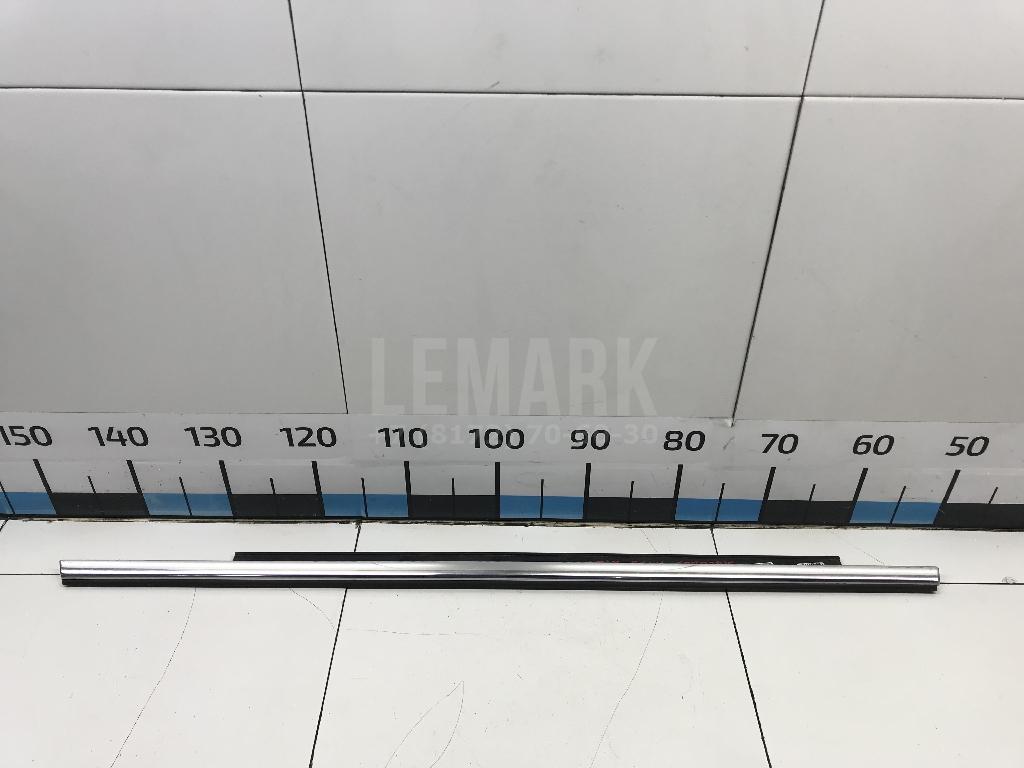 Накладка стекла заднего левого