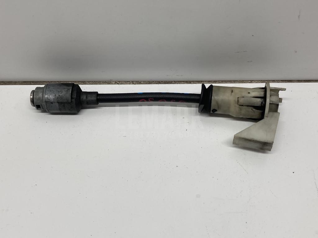Вставка замка капота 1525384 Ford