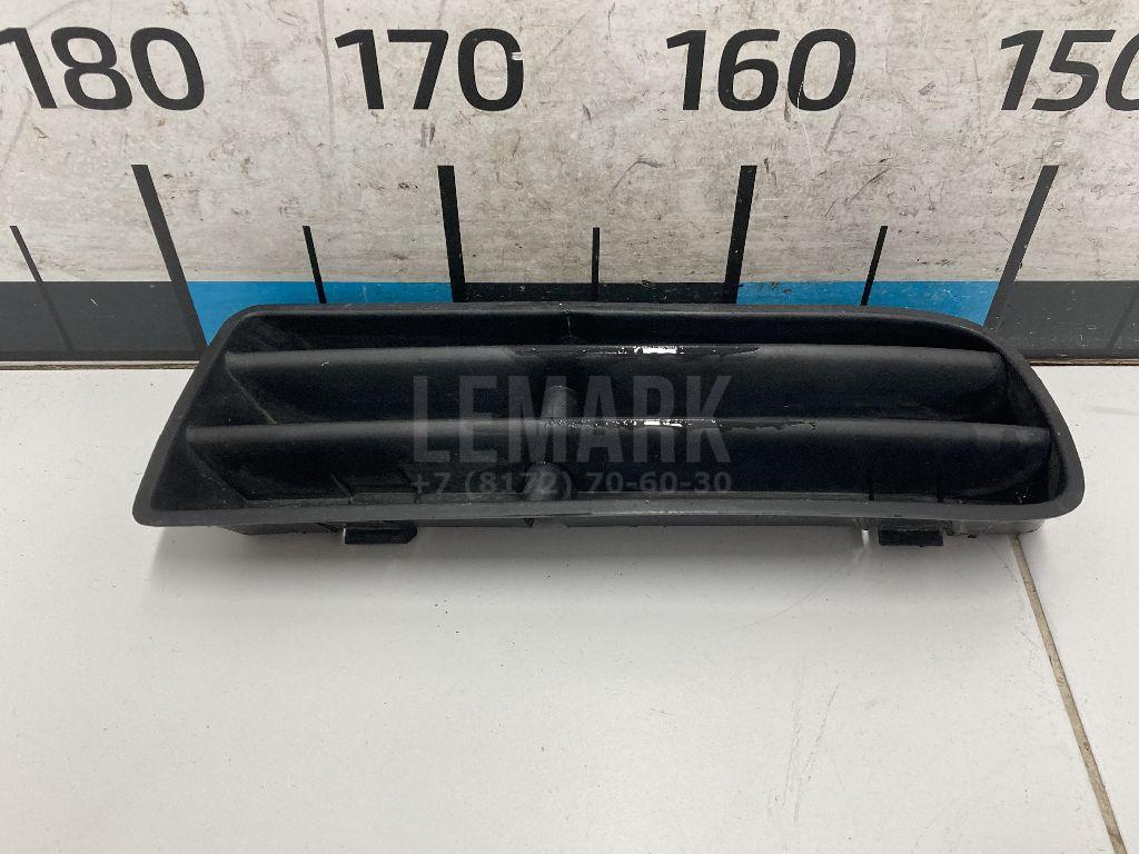 Решетка в бампер правая 1J0853666D VAG