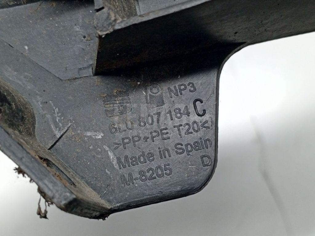 Направляющая переднего бампера правая для  Audi TT(8N) 1998-2006