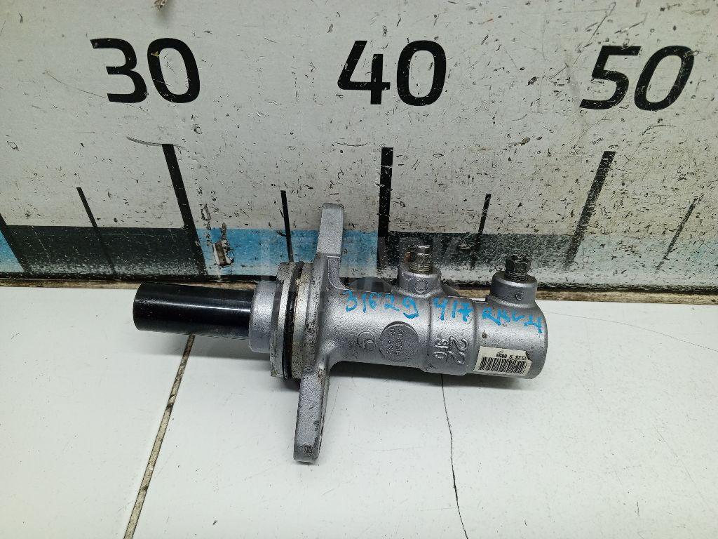 Цилиндр тормозной главный 4720142380 Toyota