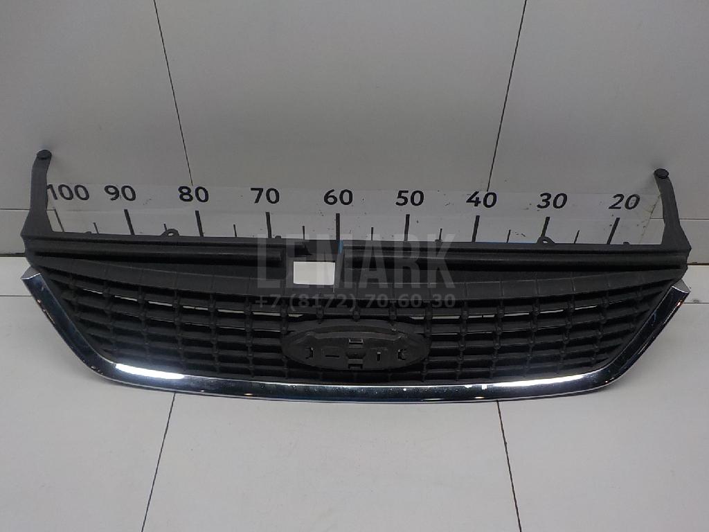 Решетка радиатора 1509301 Ford