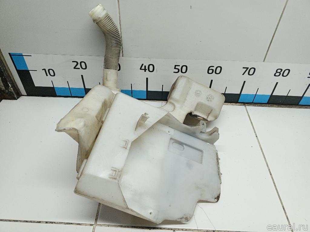 Бачок омывателя лобового стекла