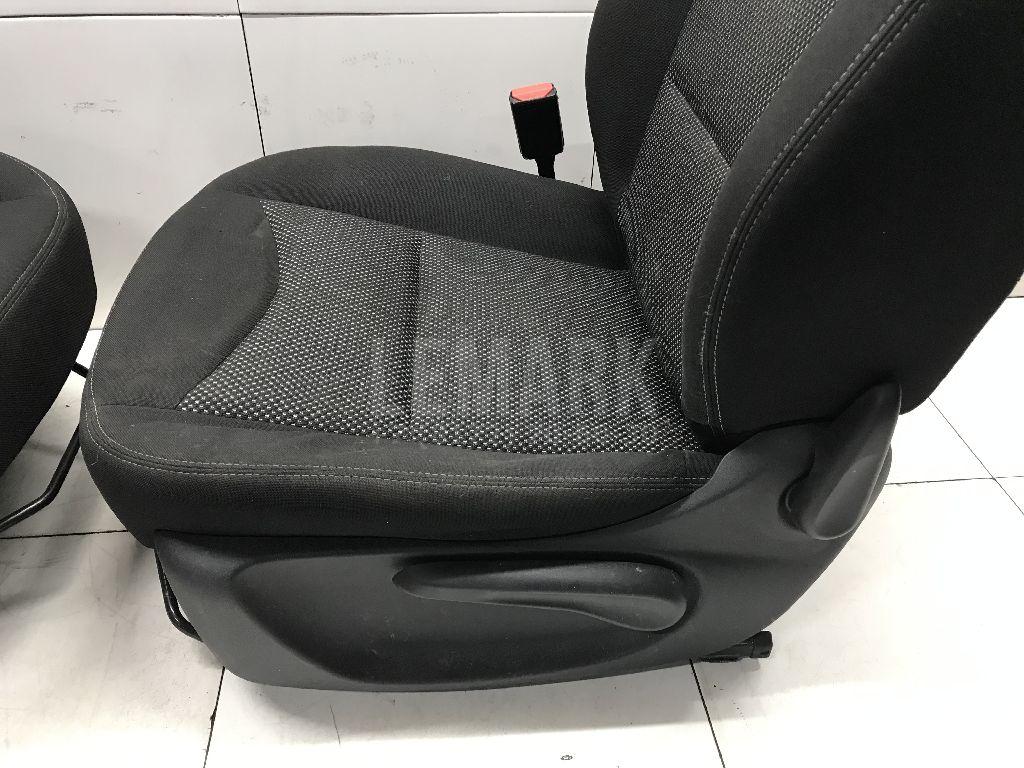 Сиденья к-кт для  Fiat Doblo 2001-2005