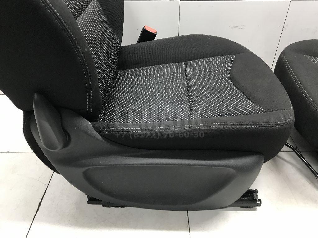 Сиденья к-кт для  Fiat Doblo 2001-2005