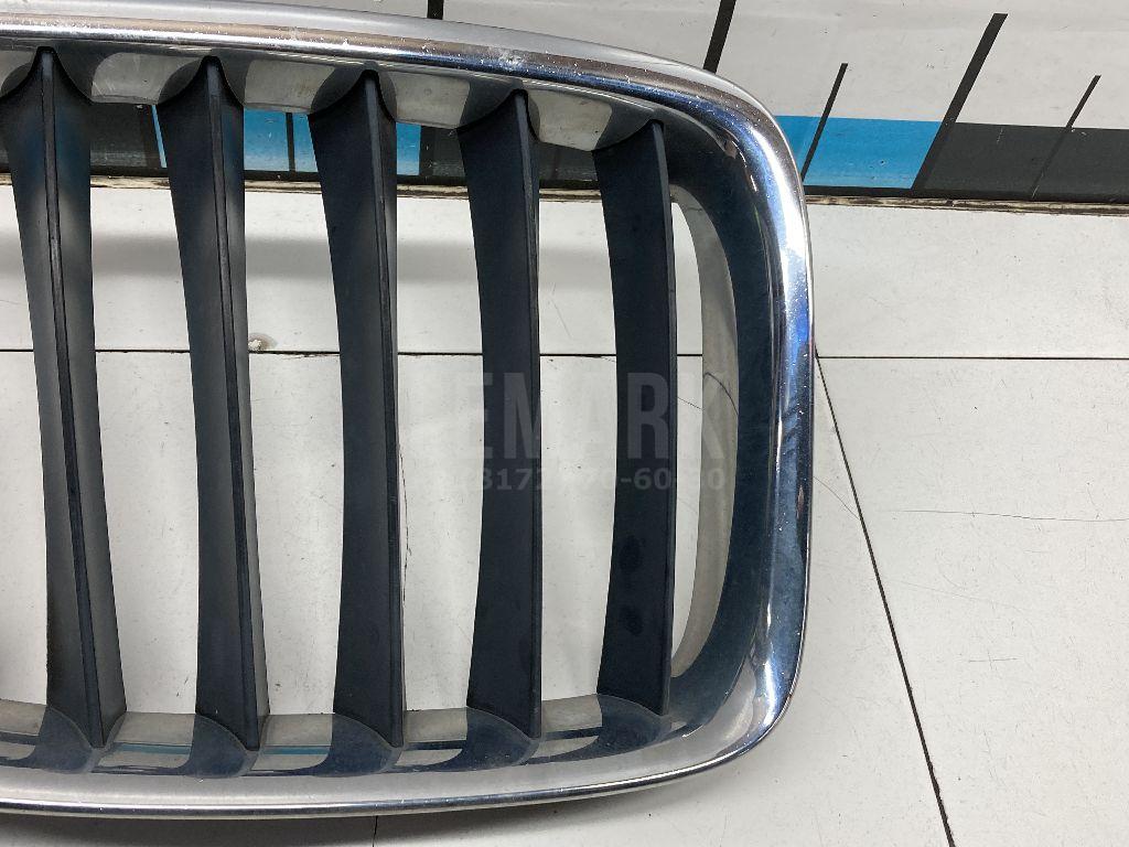 Решетка радиатора правая для  BMW 3-serie E46 1998-2005