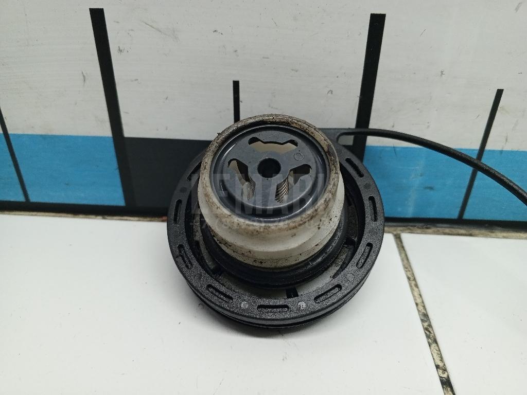 Крышка топливного бака для  Ford Fiesta 2001-2008