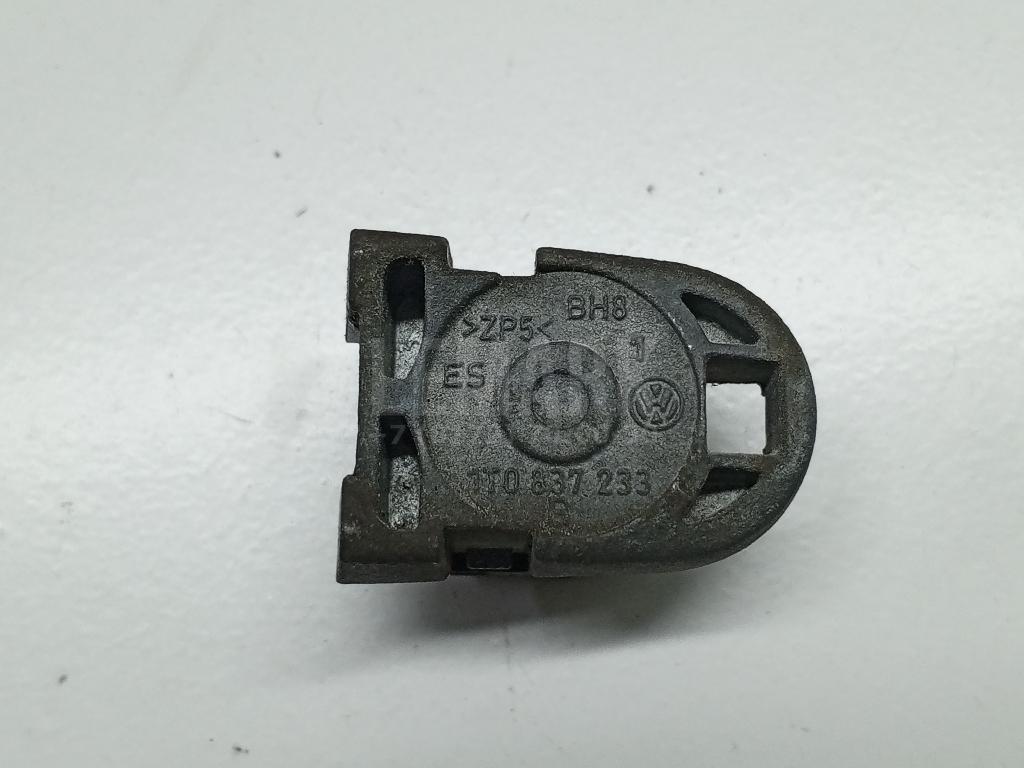 Заглушка замка двери 1T0837233B VAG