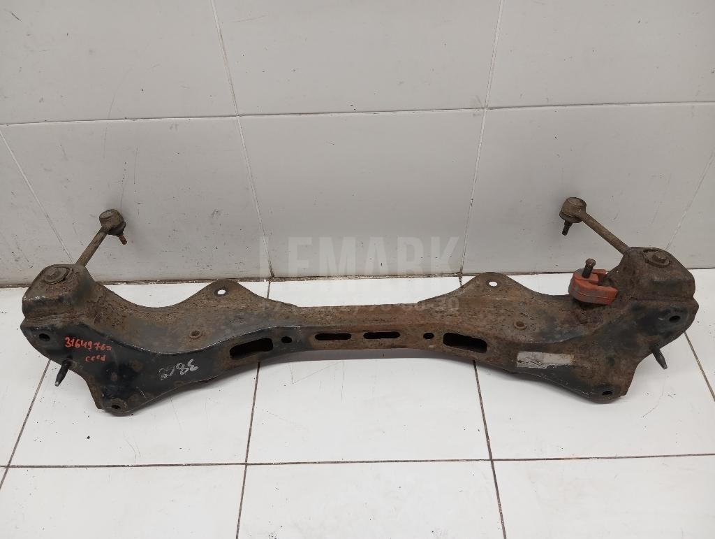 Балка задняя 554101H100 Hyundai-Kia