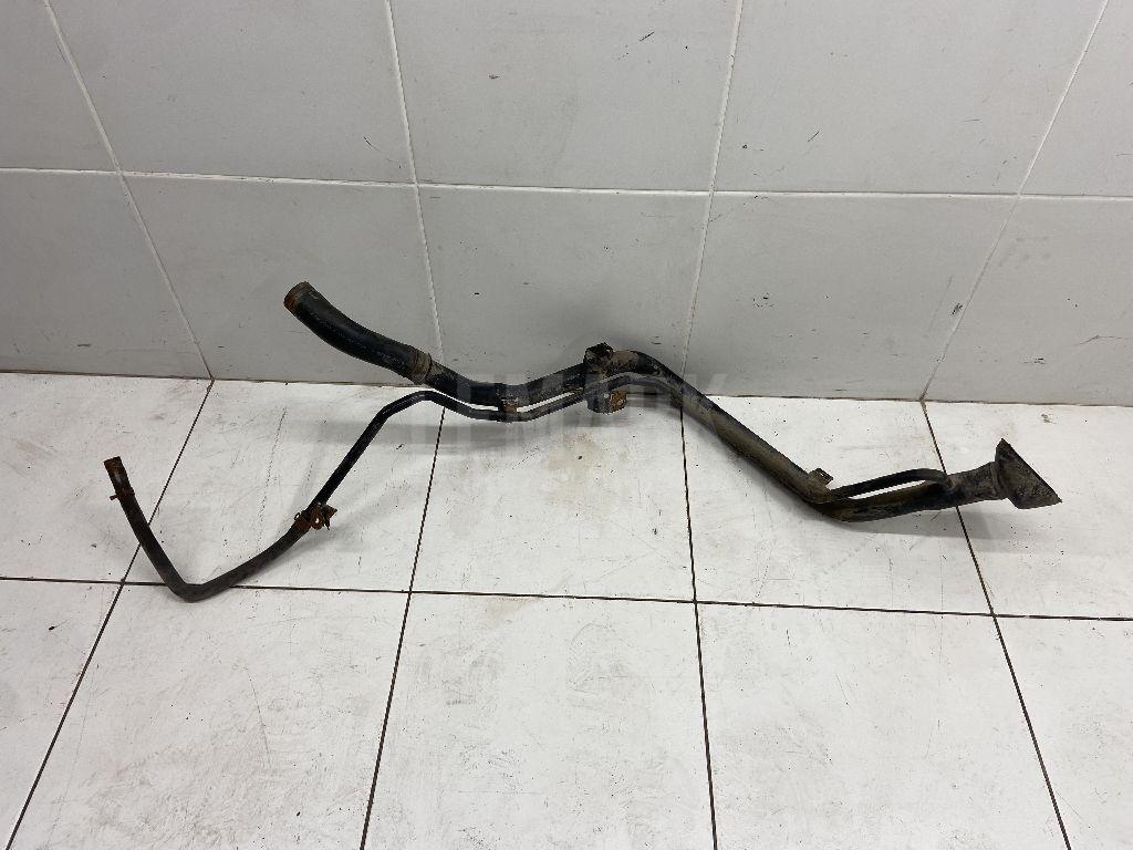 Горловина топливного бака 17221JG000 Nissan