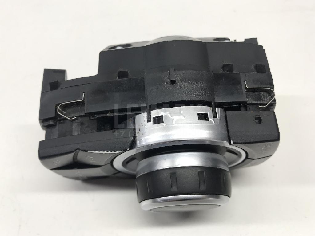 Кнопка многофункциональная для  Audi A8 [4D] 1994-1998