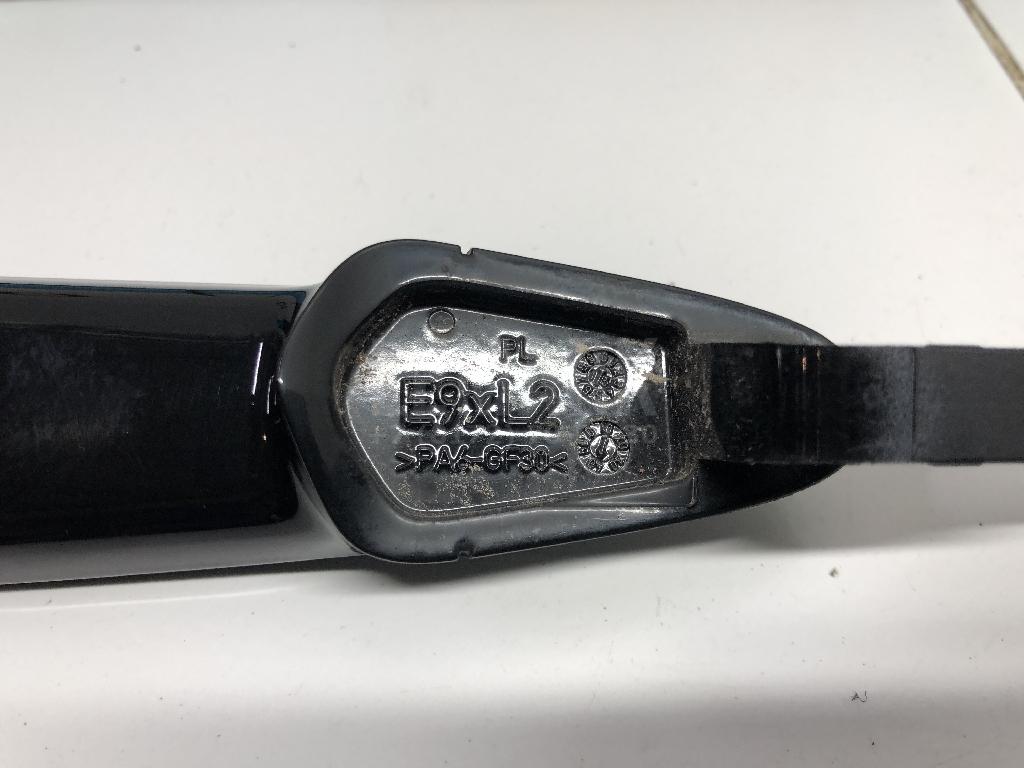 Ручка двери наружная левая для  BMW 1-serie E82/E88 2007-2013