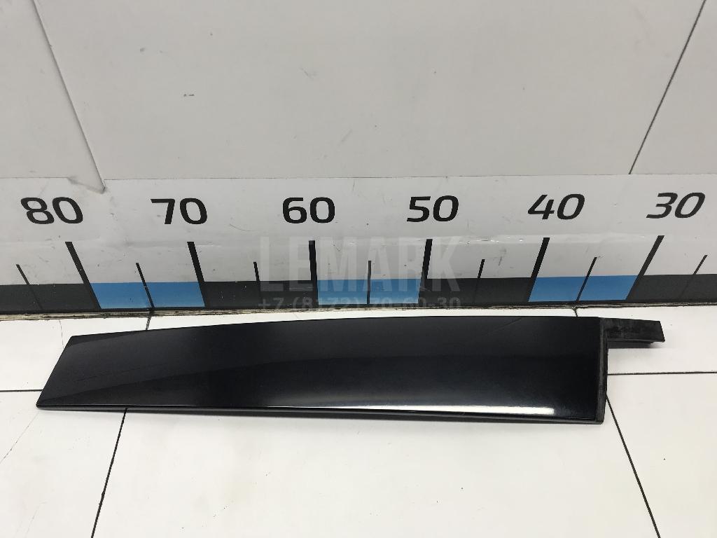 Накладка двери передней правой 7P6837902B041 VAG