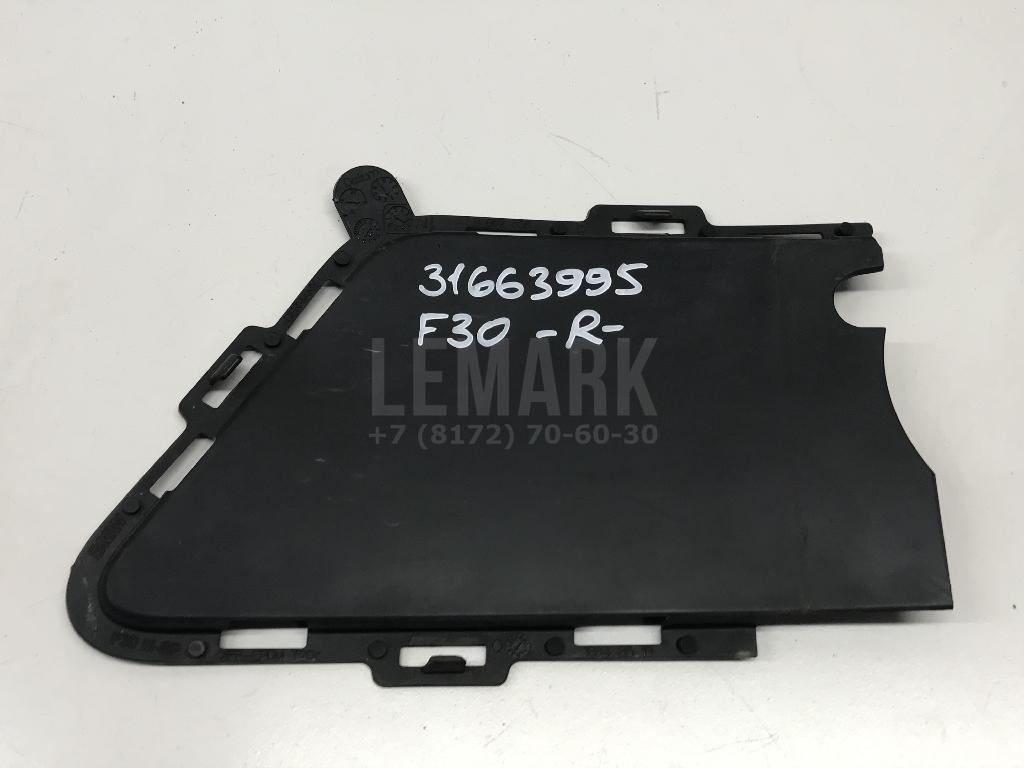 Накладка на решетку правая для  Audi Q6 2022