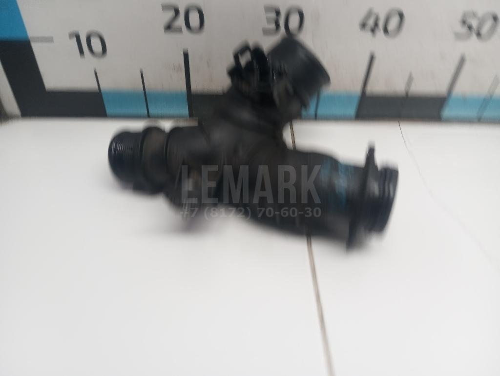 Патрубок интеркулера 7P0145770B VAG