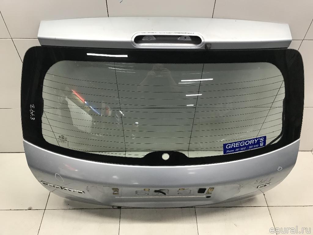 Дверь багажника со стеклом