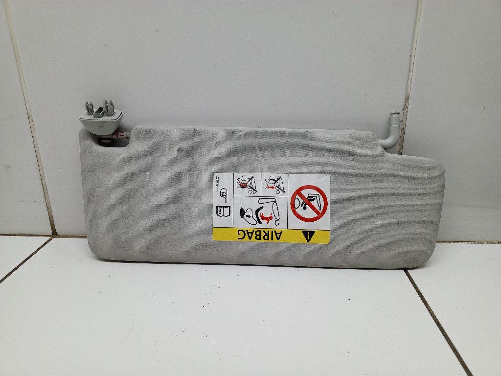 Козырек солнцезащитный (внутри) 5G0857551T2F4 VAG