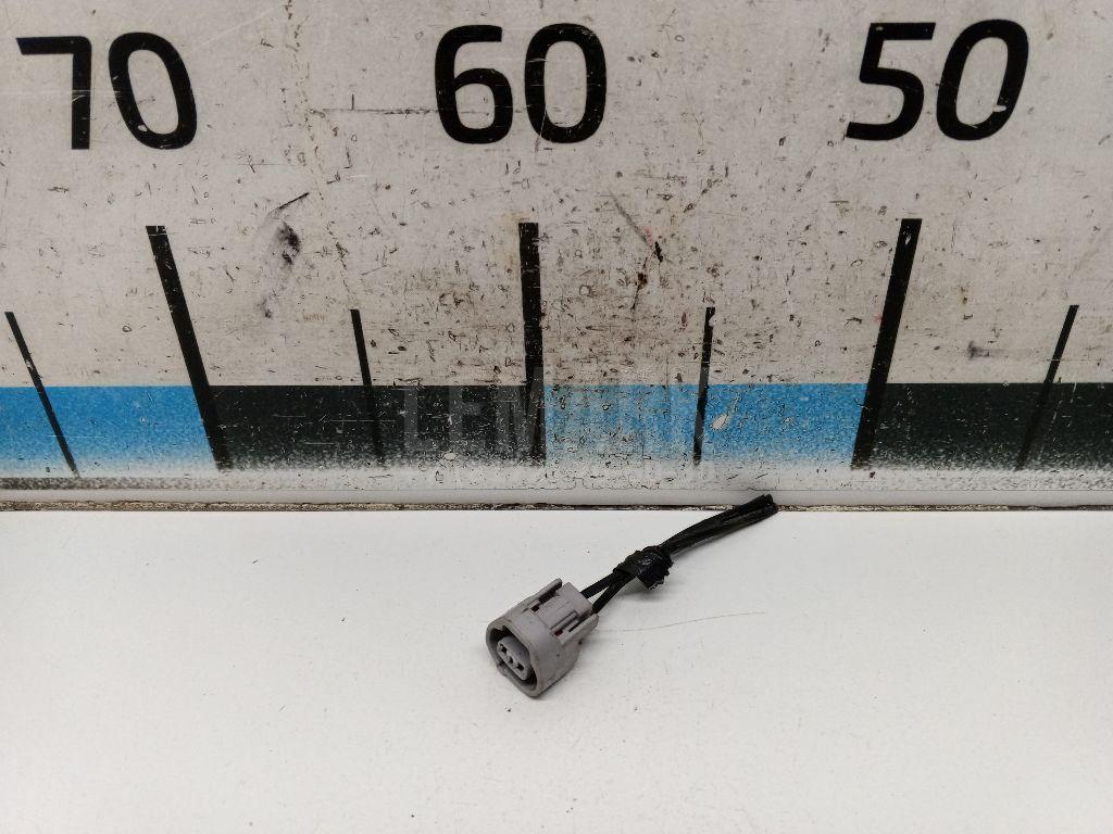 Разъем 9098010928 Toyota