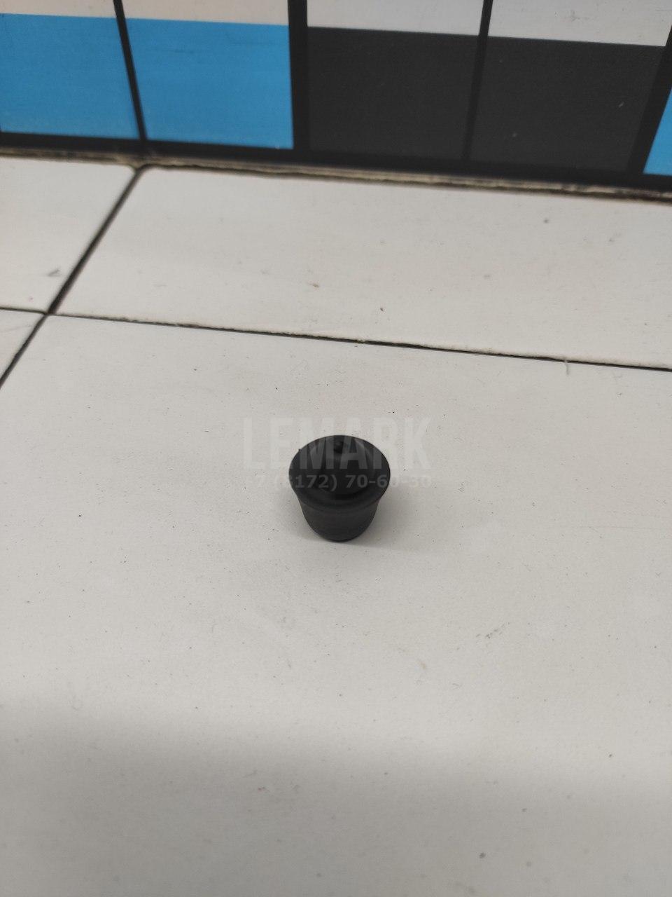Отбойник капота 821911E010 Hyundai-Kia