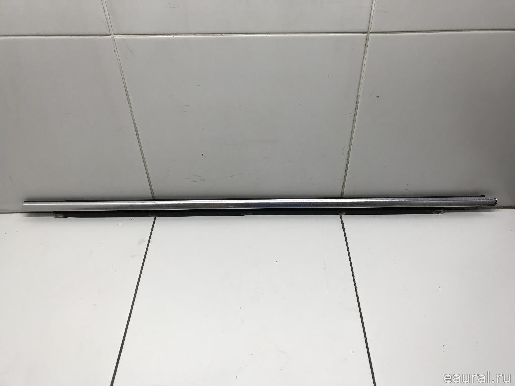 Накладка стекла заднего левого