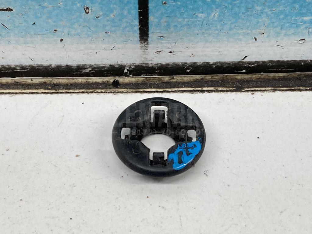 Крепеж 657732J000 Nissan