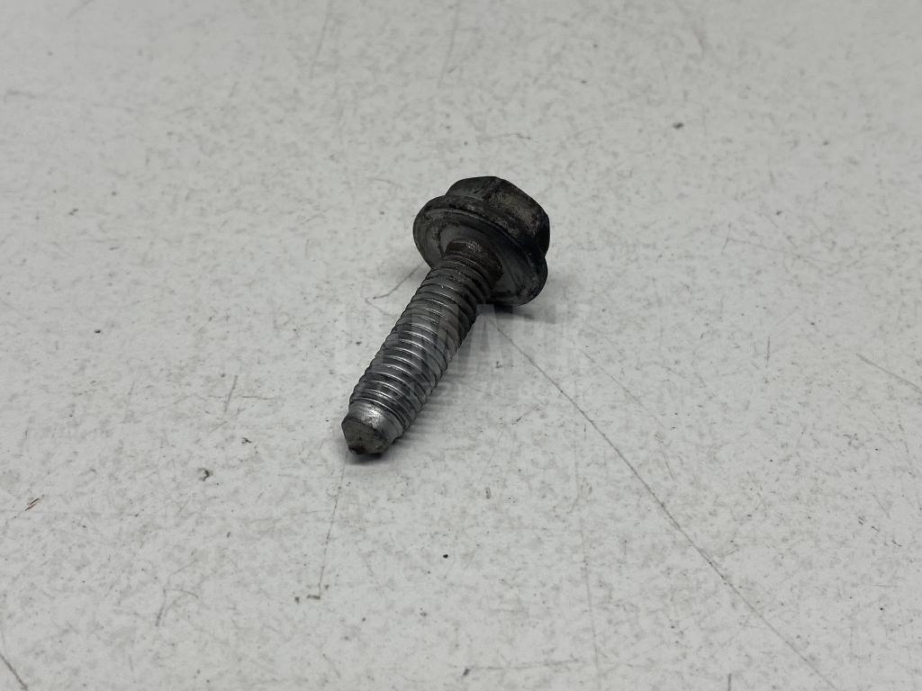 Болт N10109210 VAG