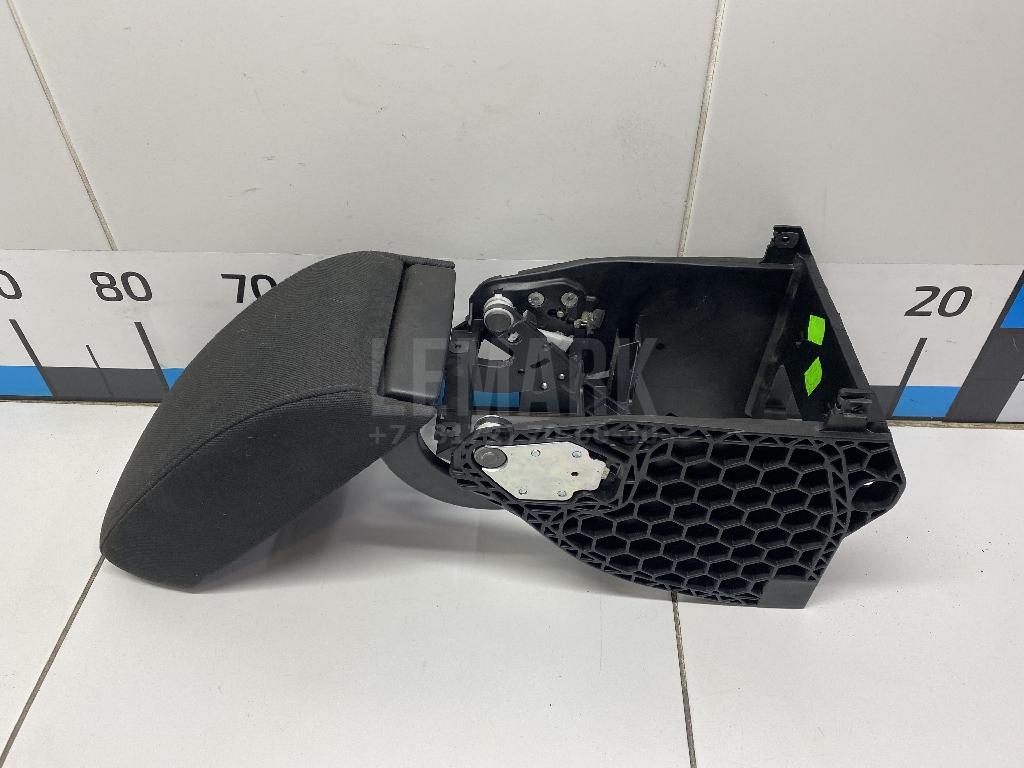 Подлокотник 5L0864207CYGP VAG