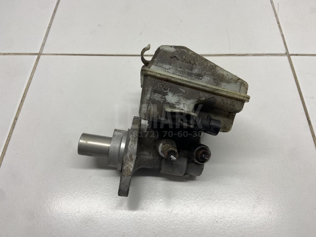 Цилиндр тормозной главный 558388 GM