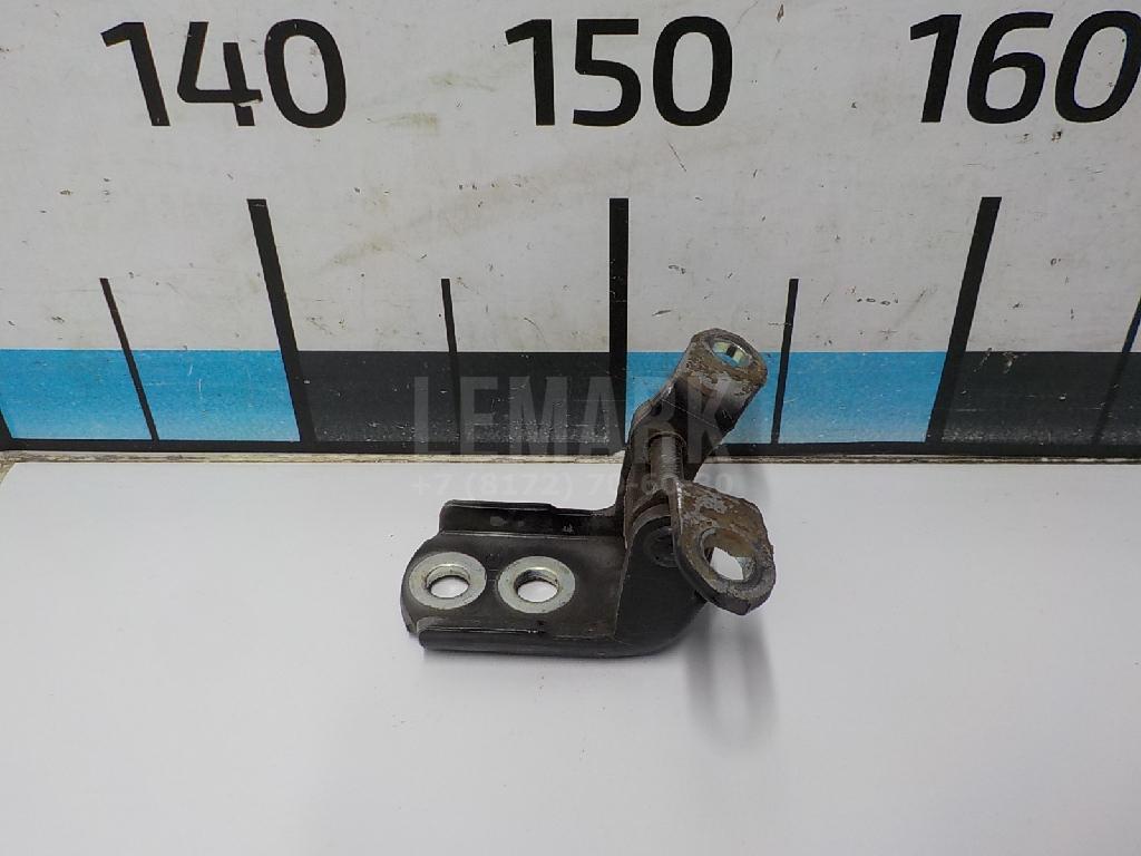 Петля двери 824204P00A Nissan