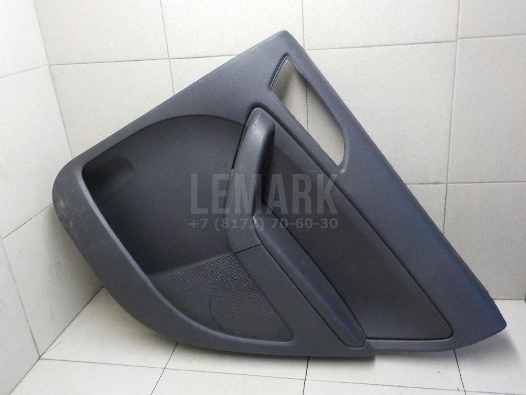 Обшивка двери задней правой 5L0867212AD VAG