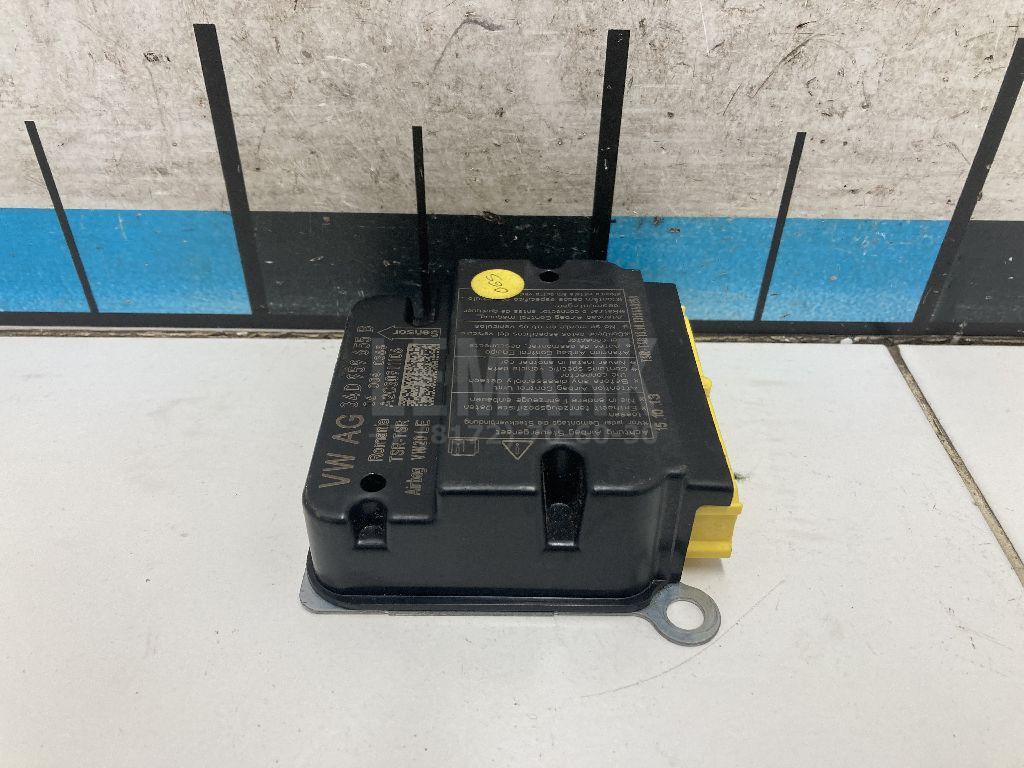 Блок управления AIR BAG 34D959655AZ09 VAG
