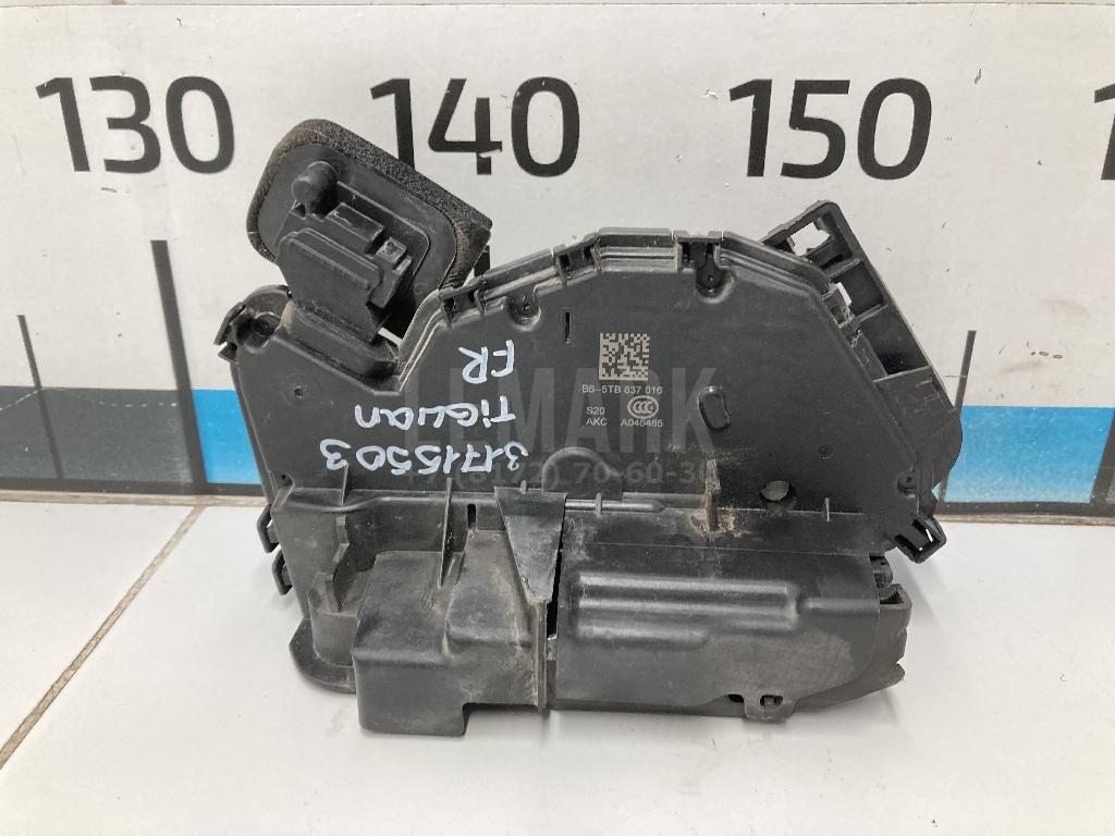 Замок двери передней правой 5TB837016B VAG